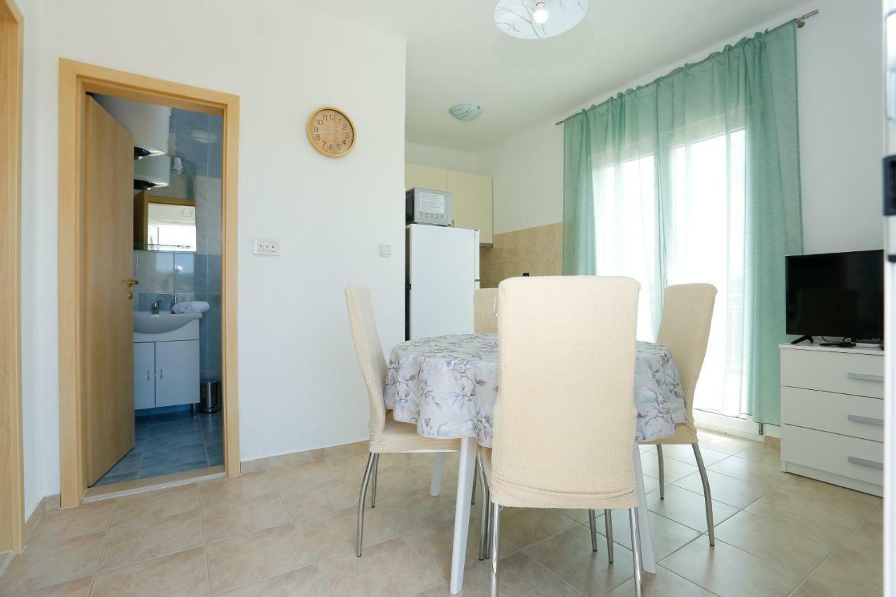 Апартаменты Apartman Paula 1 Винишче Экстерьер фото